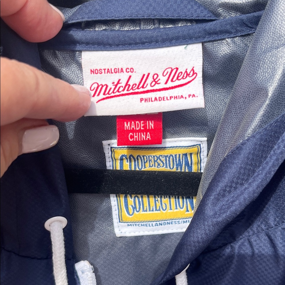 Yankees Navy Windbreaker Jacket - Picture 5 of 6